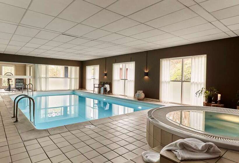 هتل Comwell Kongebrogaarden