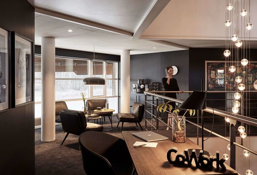 هتل Comwell Kongebrogaarden