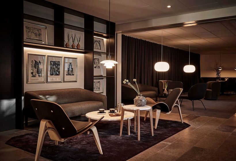 هتل Comwell Kongebrogaarden