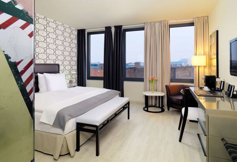 Fotos del hotel H10 Berlin Ku'damm:  3