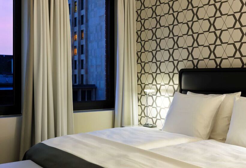 Fotos del hotel H10 Berlin Ku'damm:  2