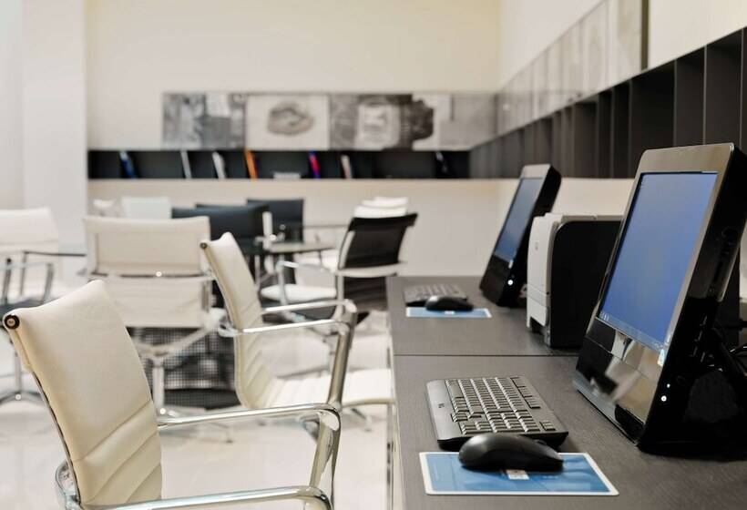 Fotos del hotel H10 Berlin Ku'damm:  34