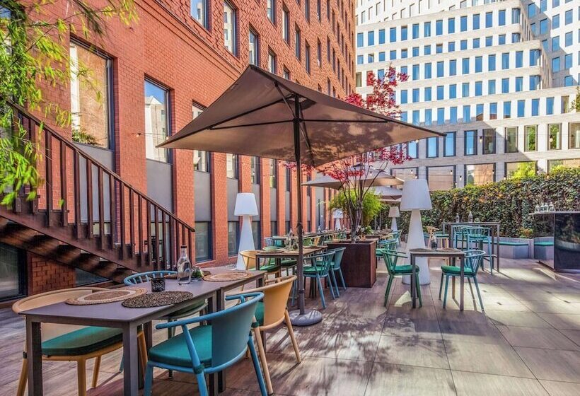 Fotos del hotel H10 Berlin Ku'damm:  46