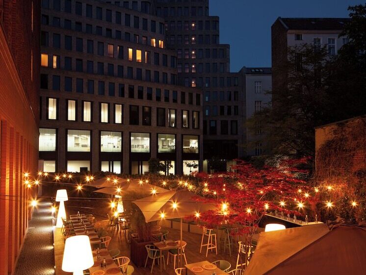 Fotos del hotel H10 Berlin Ku'damm:  21