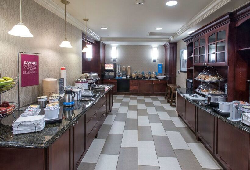 هتل Hampton Inn & Suites Jackson