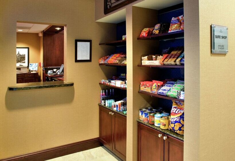 هتل Hampton Inn & Suites Jackson
