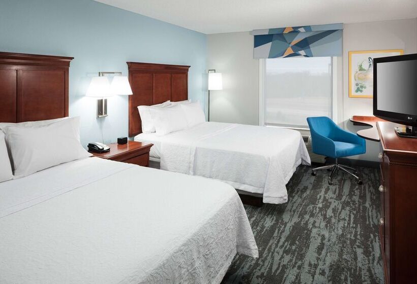 هتل Hampton Inn And Suites Jackson