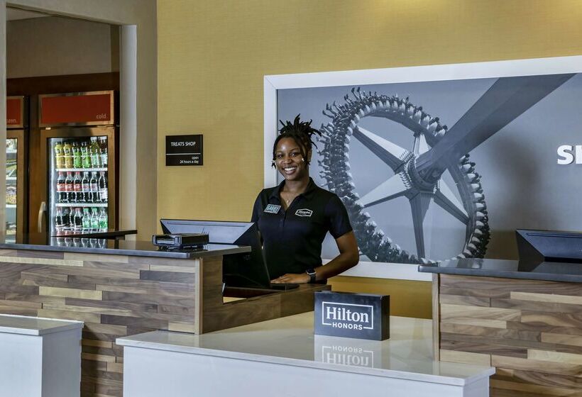 هتل Hampton Inn & Suites Jackson