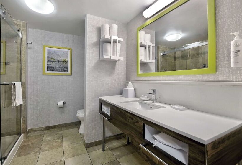 هتل Hampton Inn & Suites Jackson