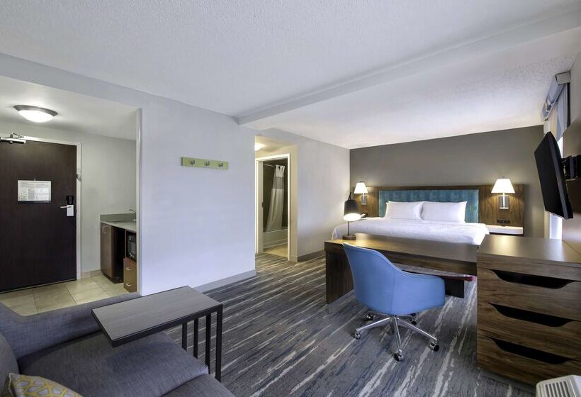 هتل Hampton Inn & Suites Jackson