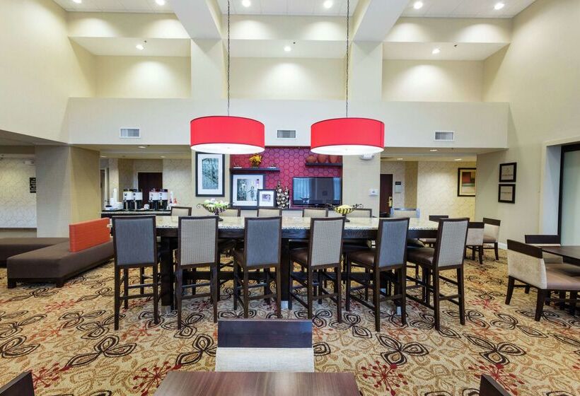 هتل Hampton Inn Suites Jacksonville Airport