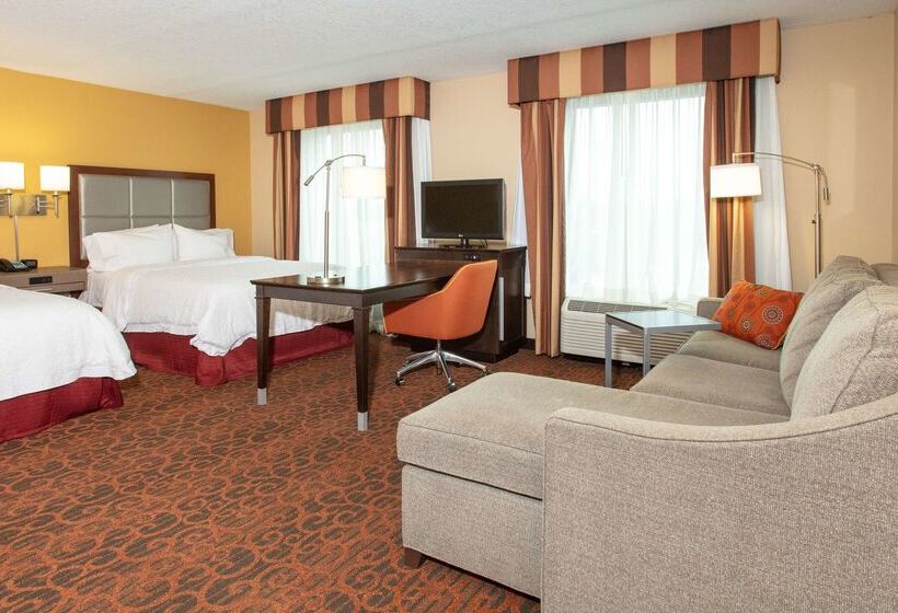 هتل Hampton Inn Suites Jacksonville Airport