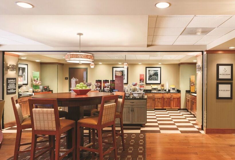 فندق Hampton Inn And Suites Lake George