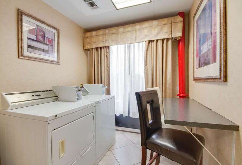 هتل Hampton Inn & Suites Las Cruces I 25