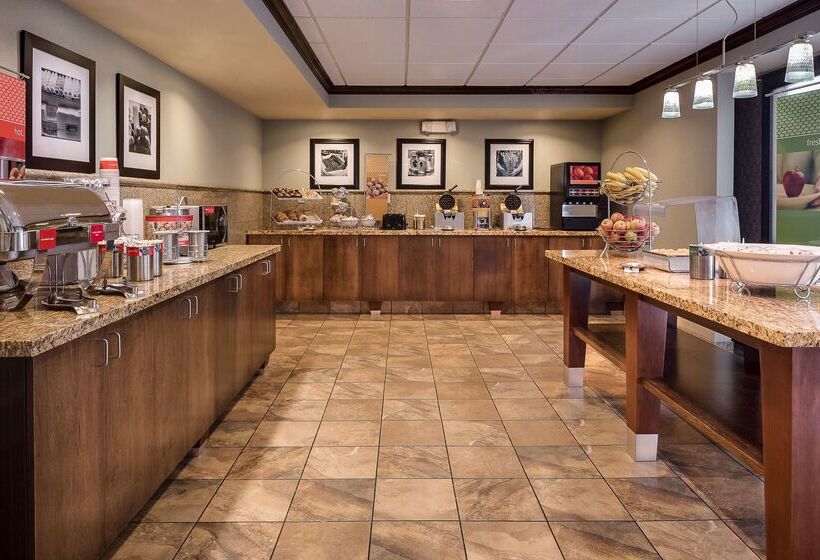 هتل Hampton Inn & Suites Lincoln   Northeast I 80
