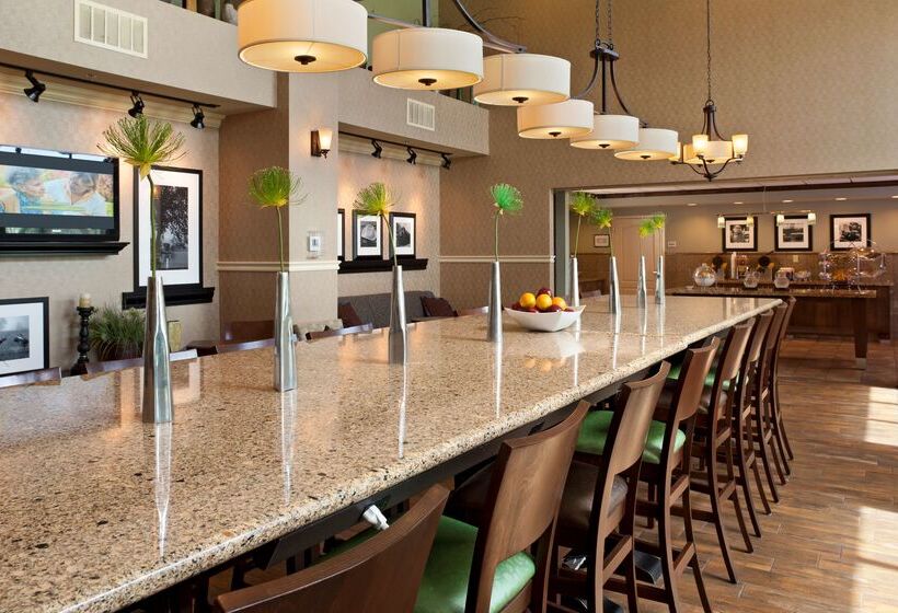 هتل Hampton Inn & Suites Lincoln   Northeast I 80