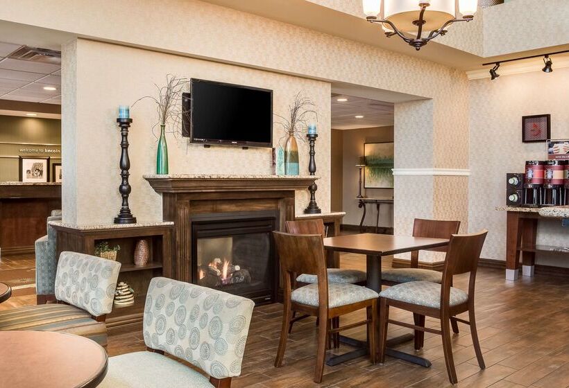 هتل Hampton Inn & Suites Lincoln   Northeast I 80