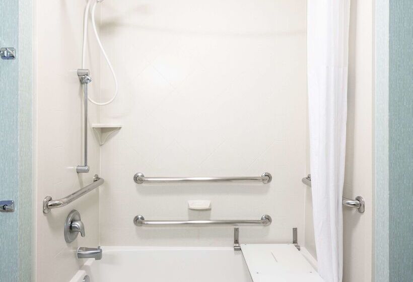 هتل Hampton Inn & Suites Lincoln   Northeast I 80