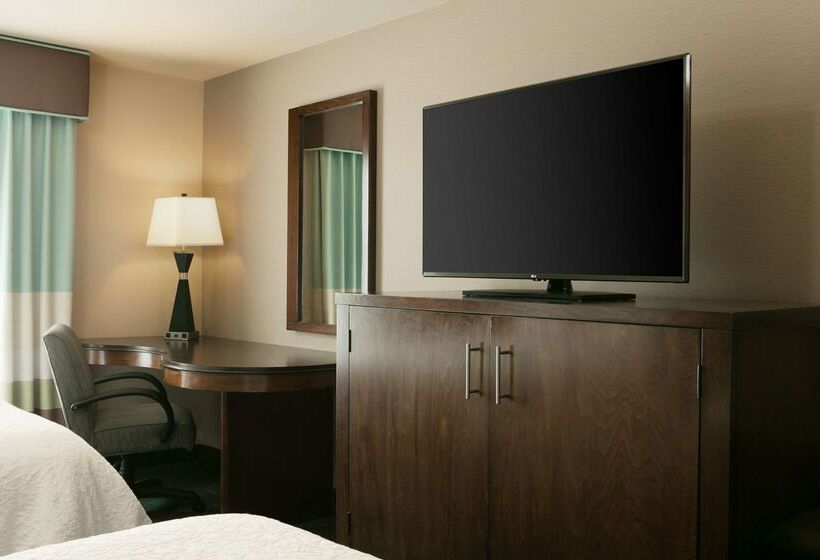 هتل Hampton Inn & Suites Lincoln   Northeast I 80