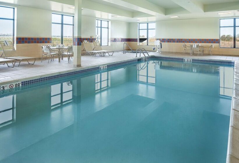 هتل Hampton Inn & Suites Lincoln   Northeast I 80