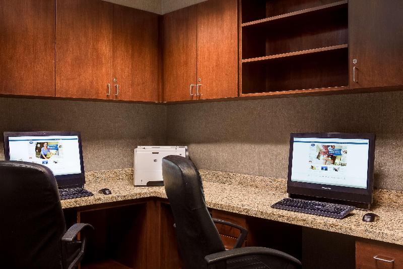 هتل Hampton Inn & Suites Lincoln   Northeast I 80