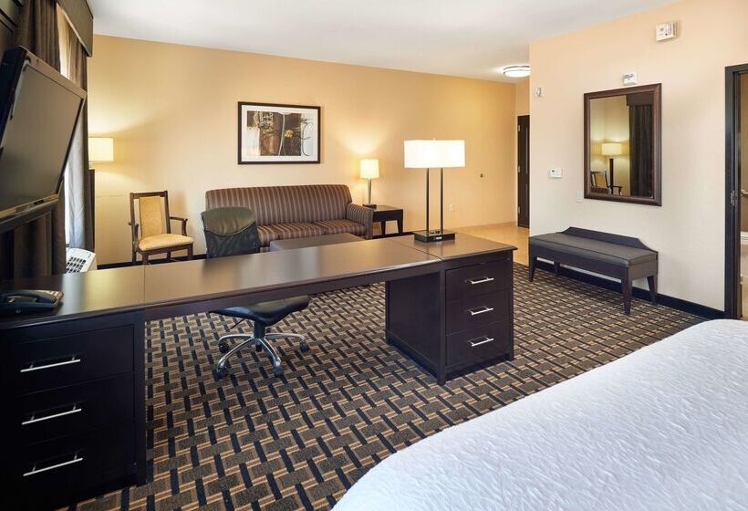 هتل Hampton Inn And Suites Longview