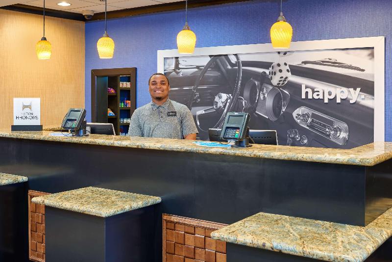 هتل Hampton Inn & Suites Longview North