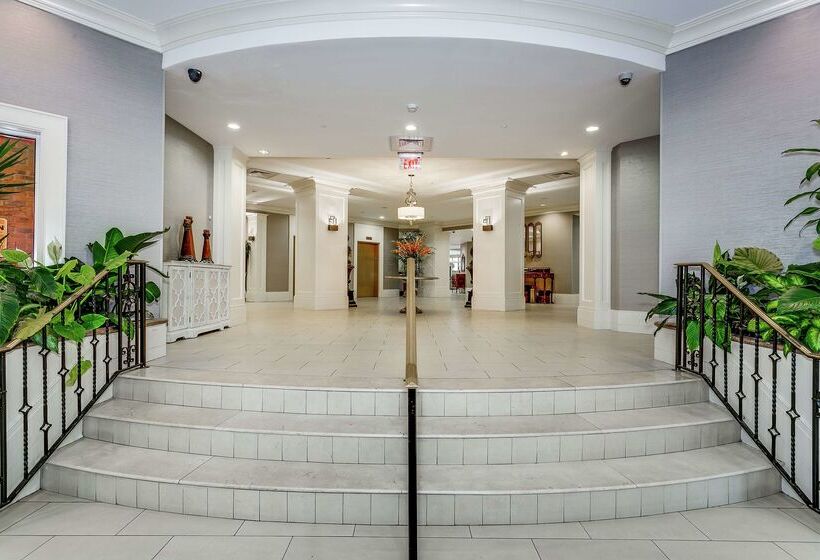 هتل Hampton Inn & Suites Mobile  Downtown Historic District