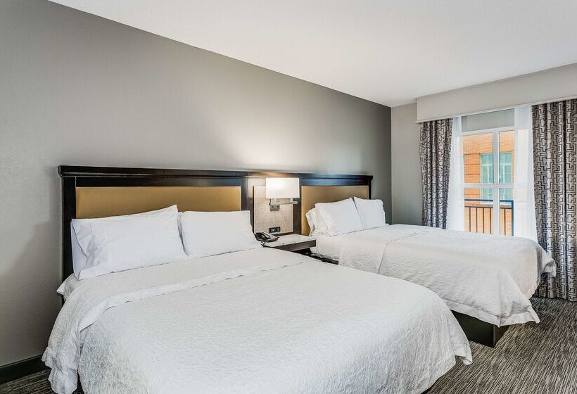 هتل Hampton Inn & Suites Mobile  Downtown Historic District