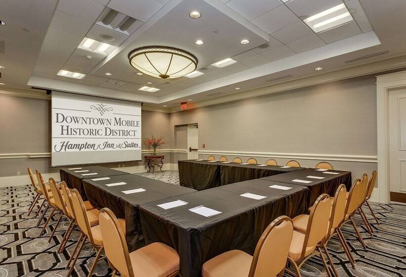 هتل Hampton Inn & Suites Mobile  Downtown Historic District