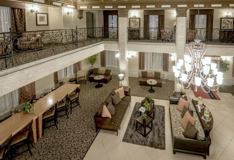 هتل Hampton Inn & Suites Montgomery Downtown