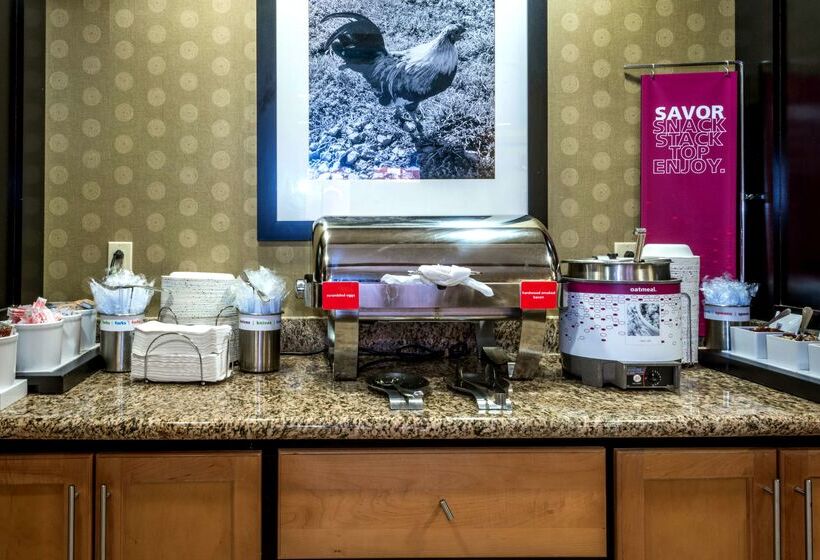 هتل Hampton Inn & Suites Montgomery Downtown