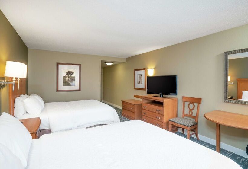 هتل Hampton Inn And Suites Murfreesboro
