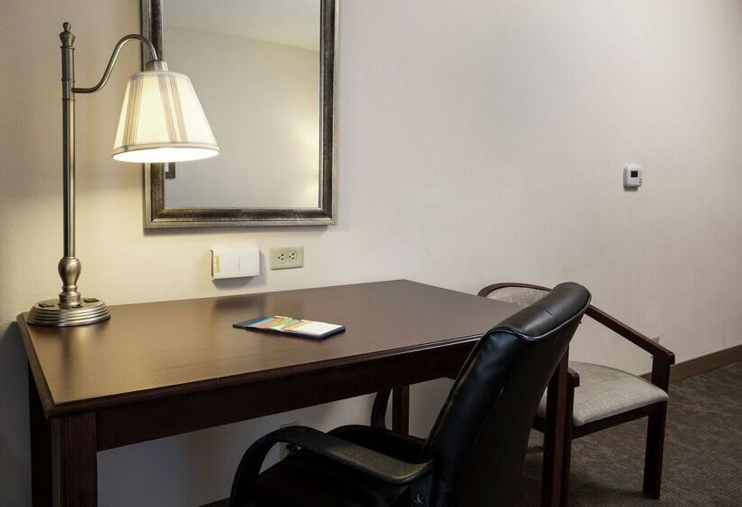 هتل Hampton Inn & Suites Prescott Valley