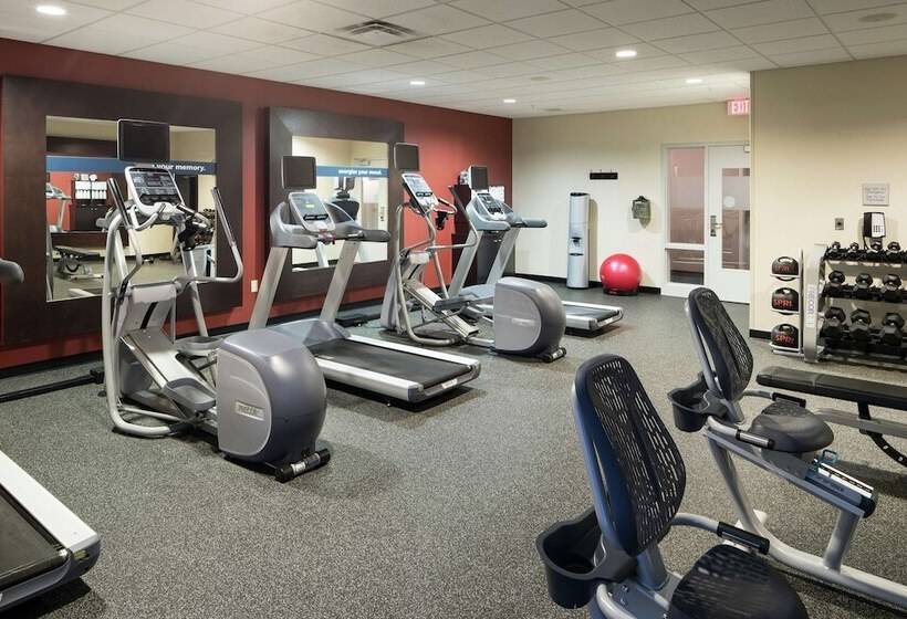 هتل Hampton Inn & Suites Rochester North