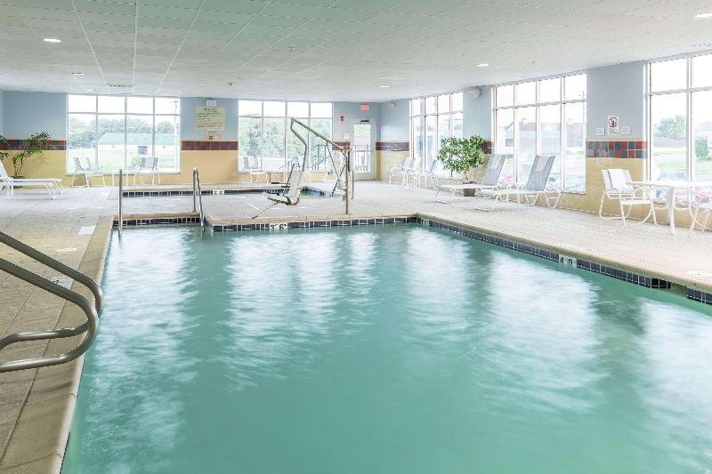 هتل Hampton Inn & Suites Rochester North