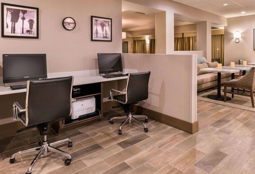 هتل Hampton Inn Channel Islands Harbor/oxnard