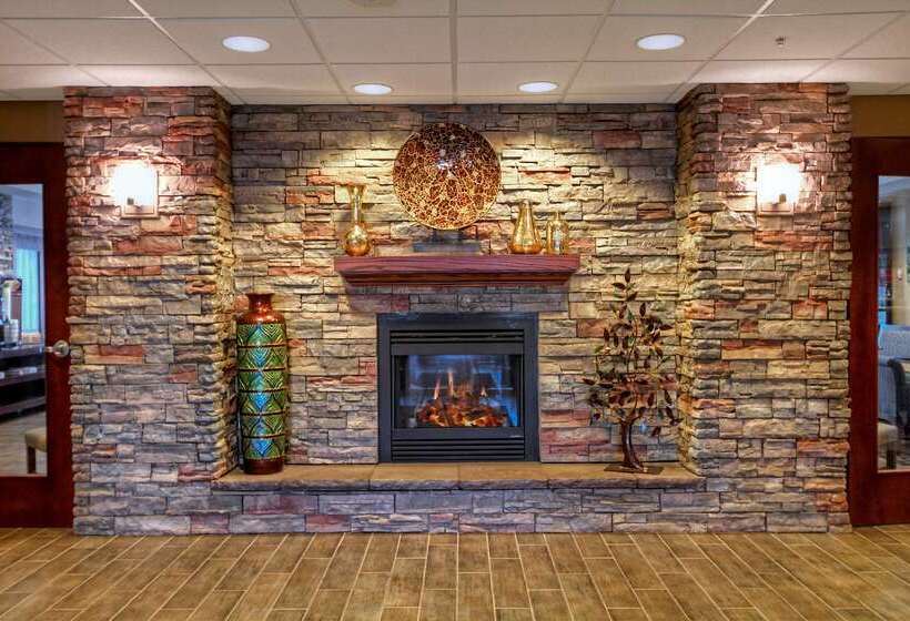 בית מלון כפרי Hampton Inn Great Falls