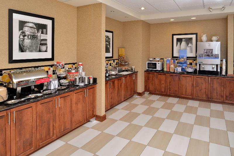 בית מלון כפרי Hampton Inn Rock Springs
