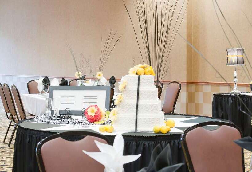 هتل Hampton Inn & Suites Columbia At University