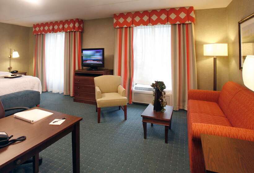 هتل Hampton Inn & Suites Columbus Polaris