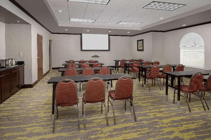 هتل Hampton Inn & Suites Lake City