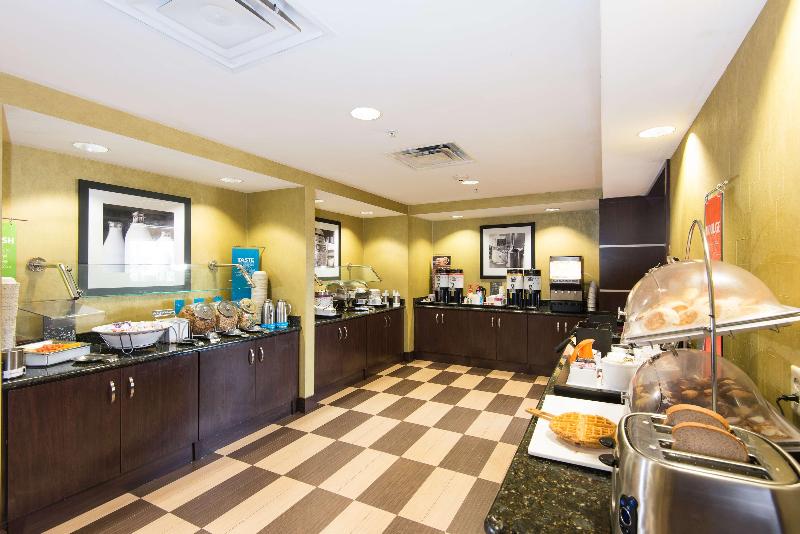 هتل Hampton Inn & Suites Lake City