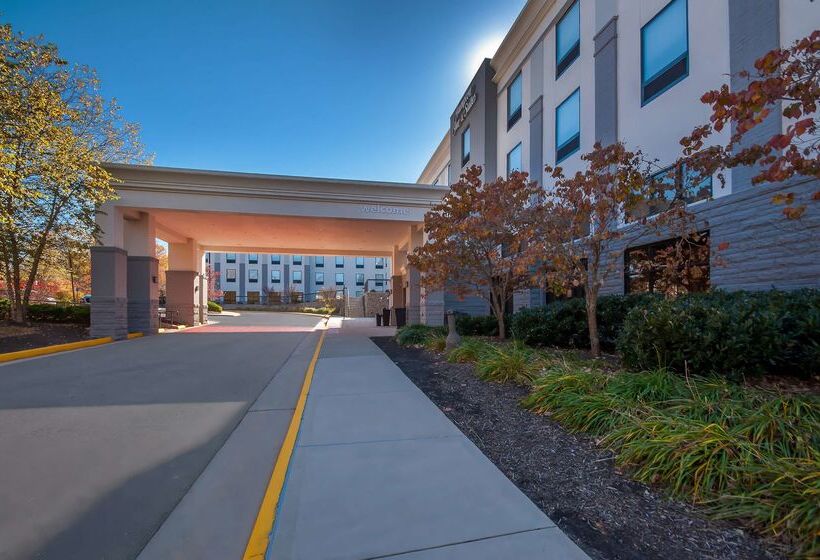 هتل Hampton Inn & Suites Fort Belvoir Alexandria South