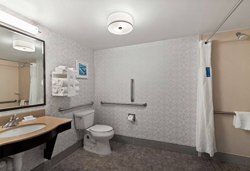 هتل Hampton Inn & Suites Fort Belvoir Alexandria South