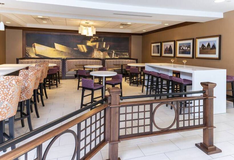 فندق Hilton Garden Inn Columbus/edinburgh