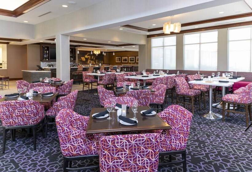 هتل Hilton Garden Inn Columbus/edinburgh