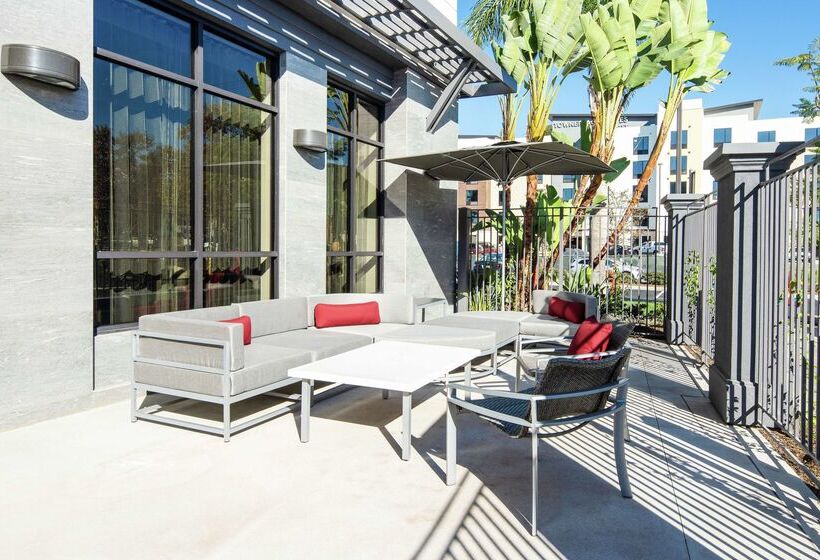 هتل Hilton Garden Inn Irvine Spectrum Lake Forest
