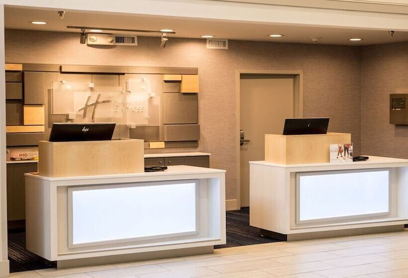 هتل Holiday Inn Express   Columbus   Dublin, An Ihg