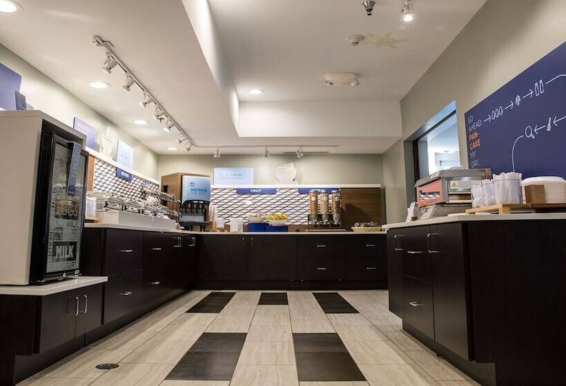 هتل Holiday Inn Express   Columbus   Dublin, An Ihg